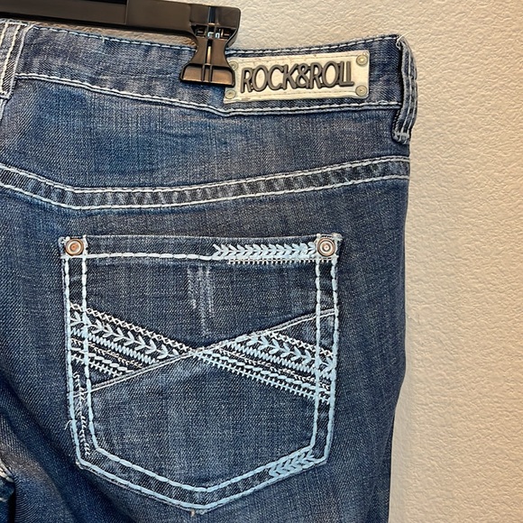 Rock & Roll Cowgirl Original Low Rise Bootcut Jeans Size 33 x 34 - Picture 8 of 9